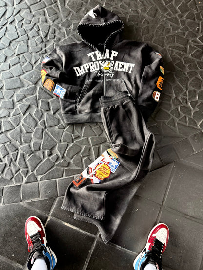 Trappers University Set – Black Asphalt