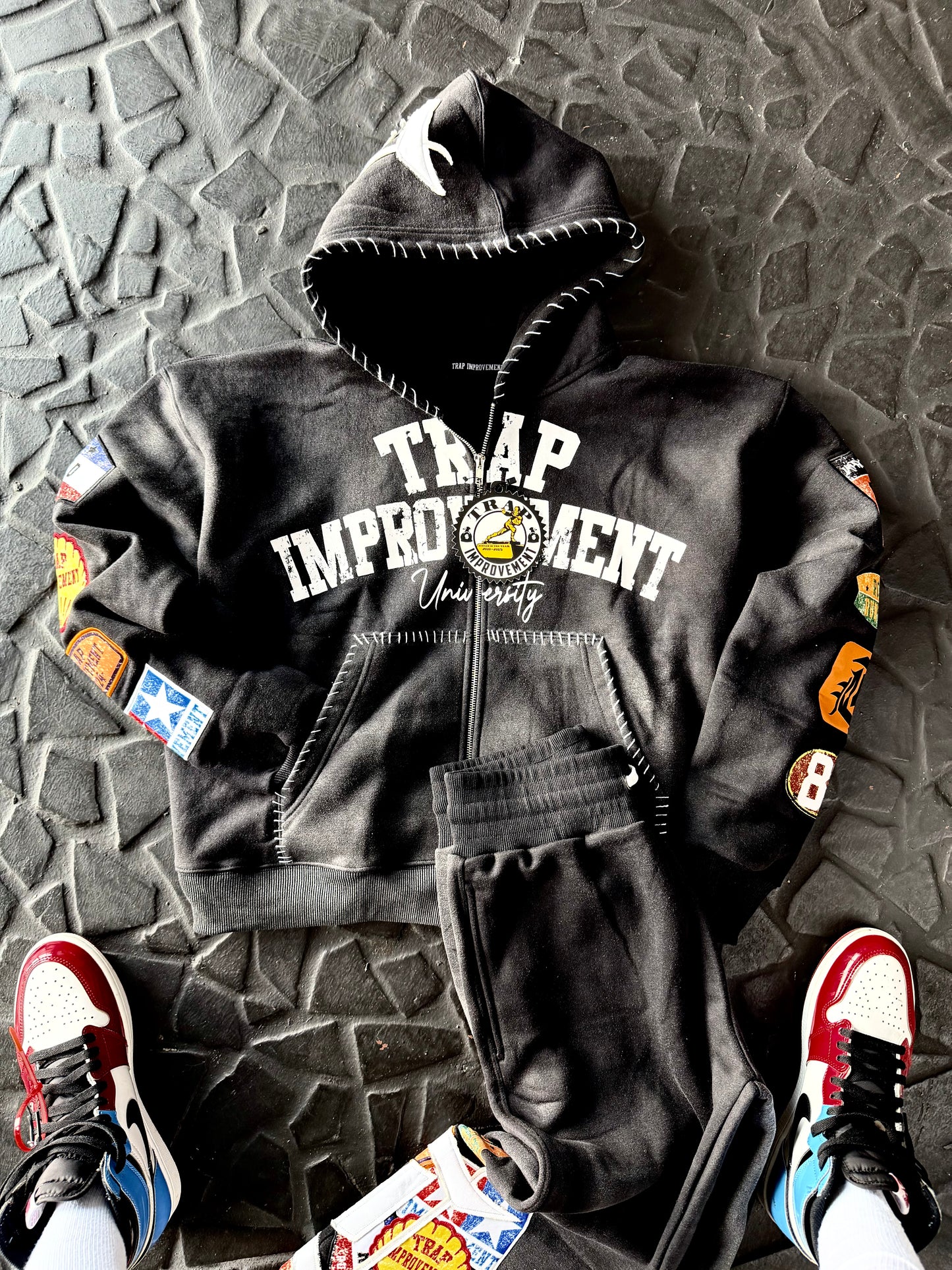 Trappers University Set – Black Asphalt